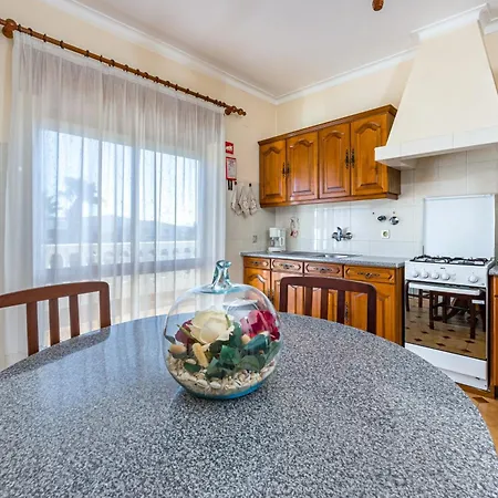 Seaside Charm In Gale - 2 Bedroom W Big Terrace